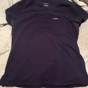 Jaanuu 3 Pocket Scrub Top